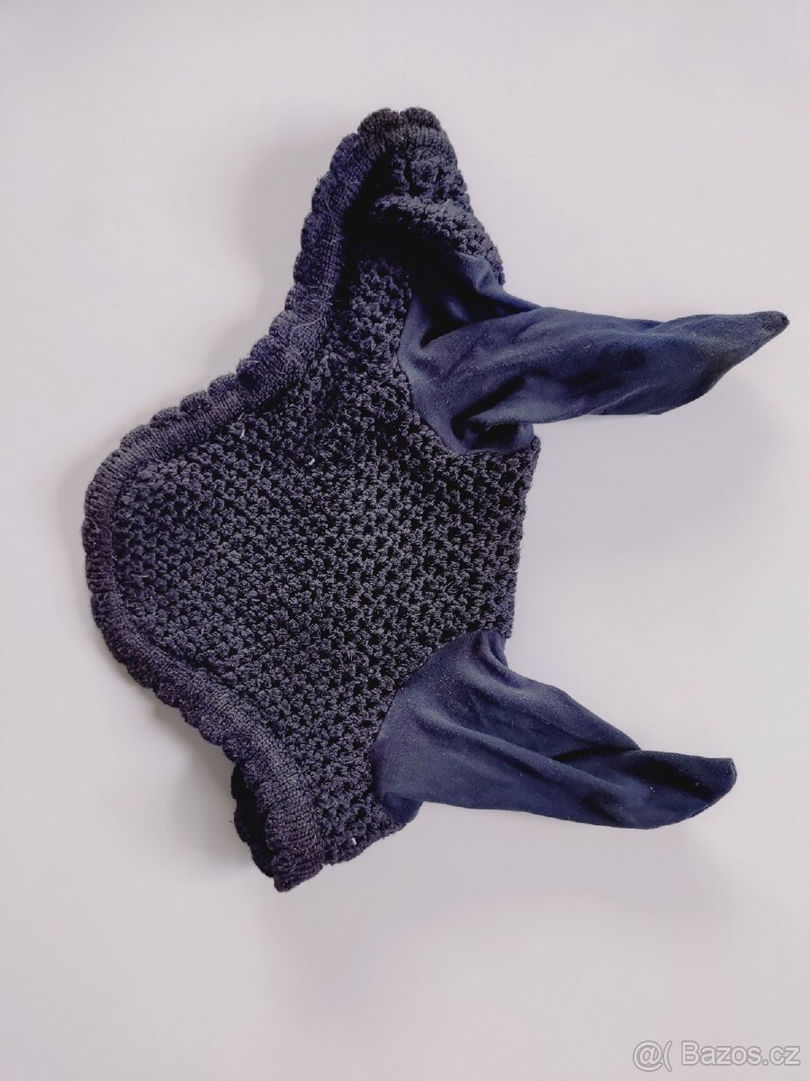 Čabraka, náušník Equiline