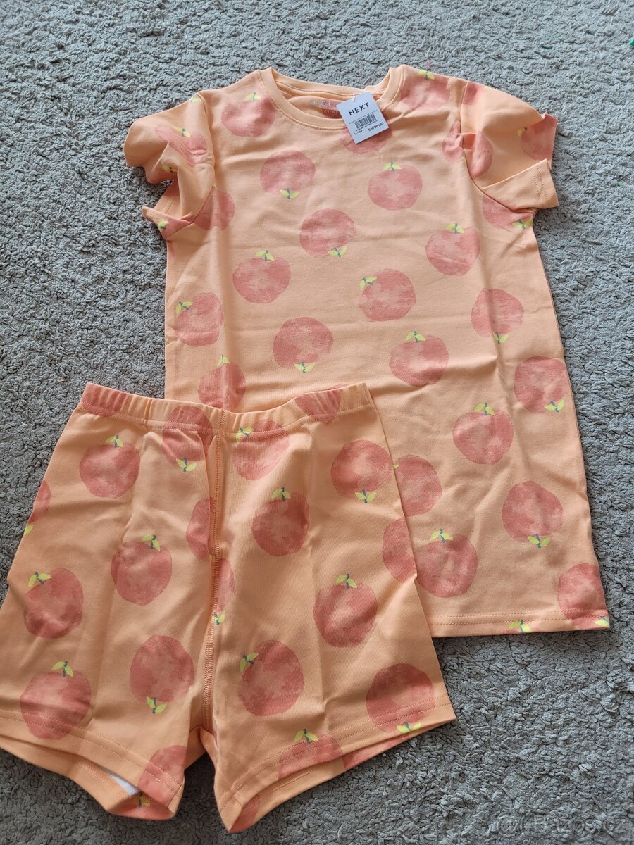 Dívčí krátké pyžamo 152