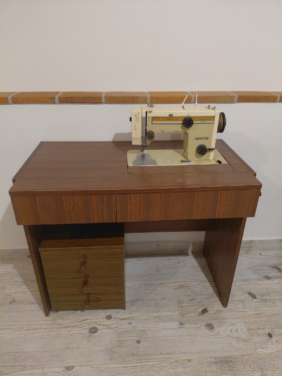 Šicí stroj za odvoz