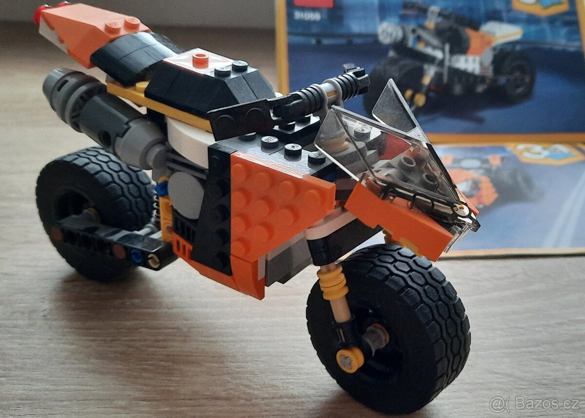 LEGO Creator 31059 Silniční motorka 3v1