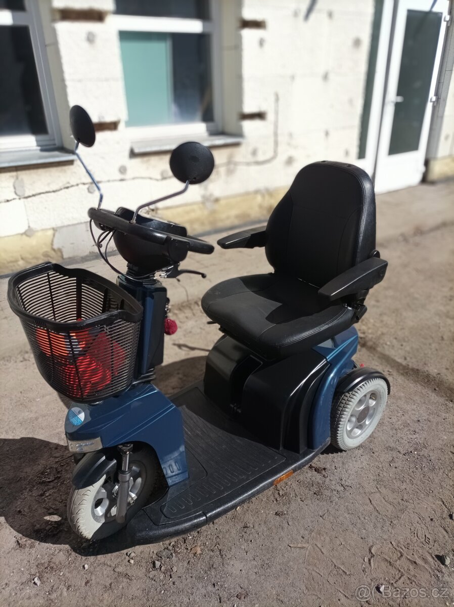 Elektrická trikolka pro seniory
