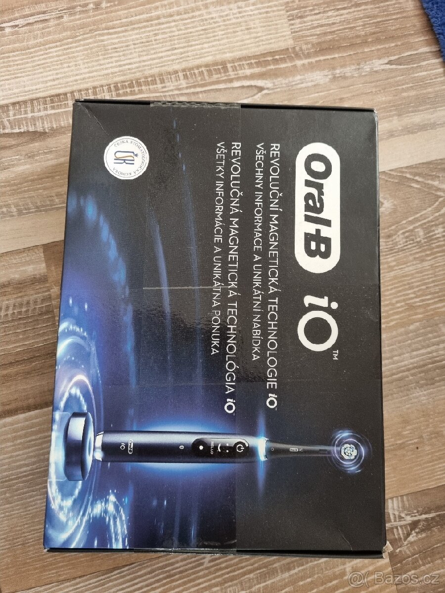 Elektricky zubni kartacek OralB iO