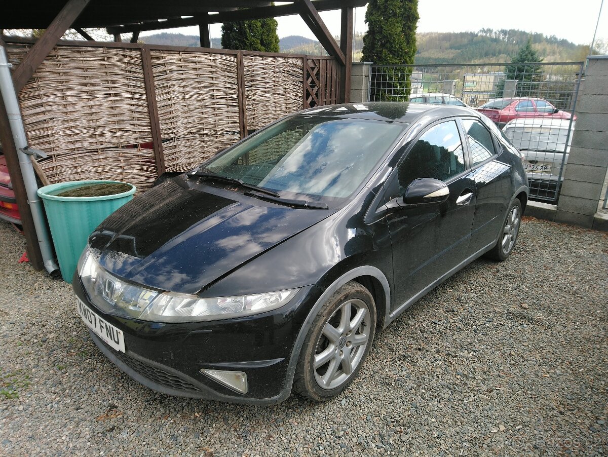 Honda Civic 1.8 benzín 06-11 ufo náhradní díly