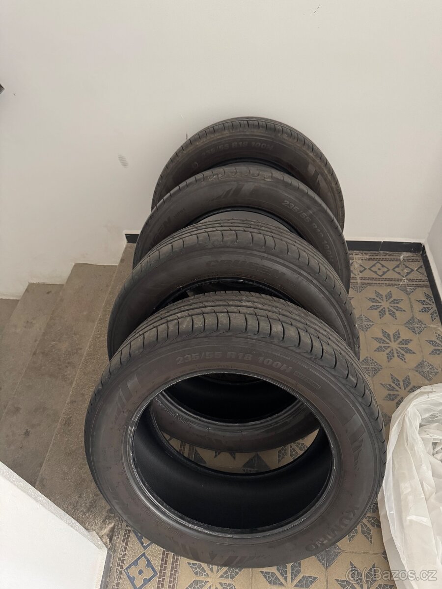 Pneu Kumho 235/55 R18