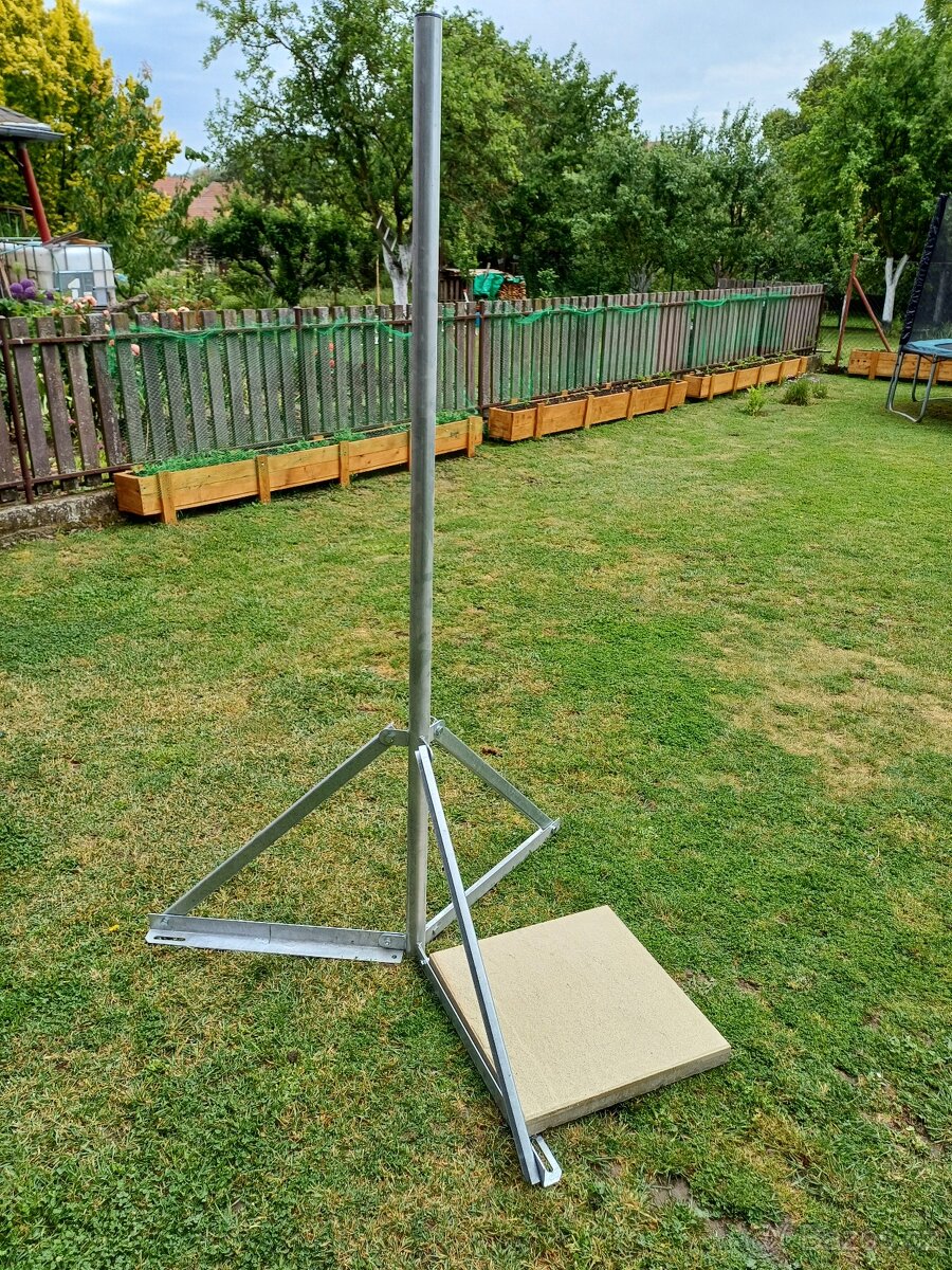 Stožár na anténu nebo parabolu