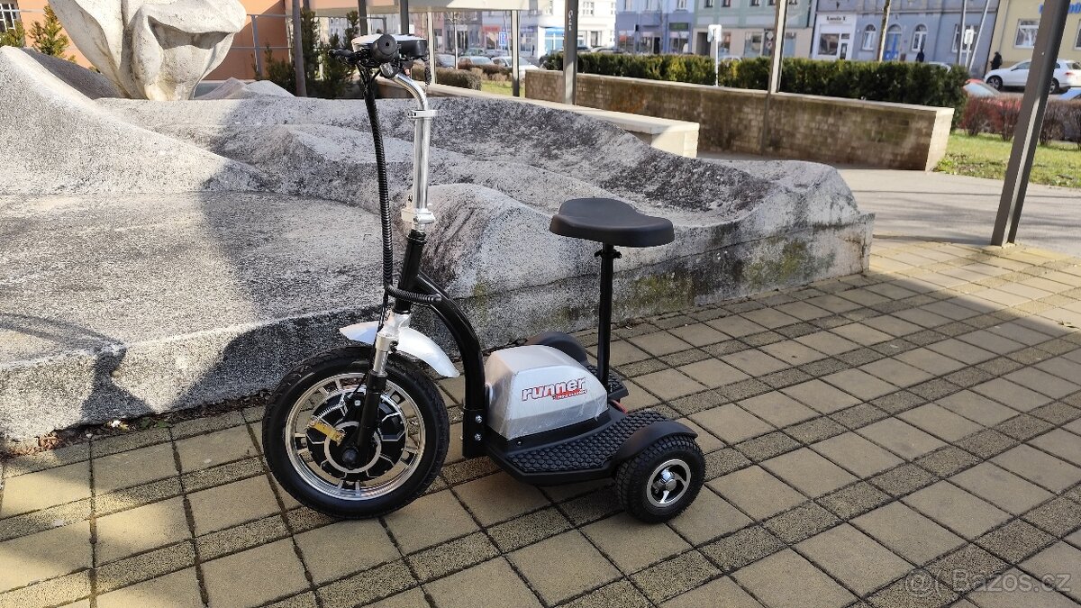 Elektrická tříkolka RUNNER800 SL