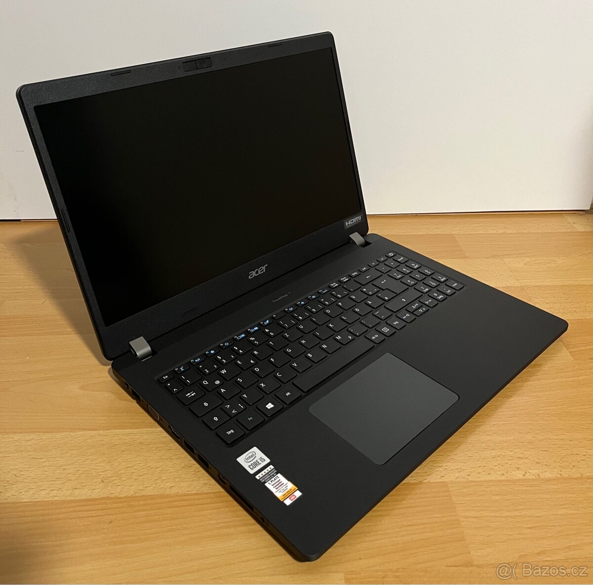 Laptop Acer TravelMate P215-52