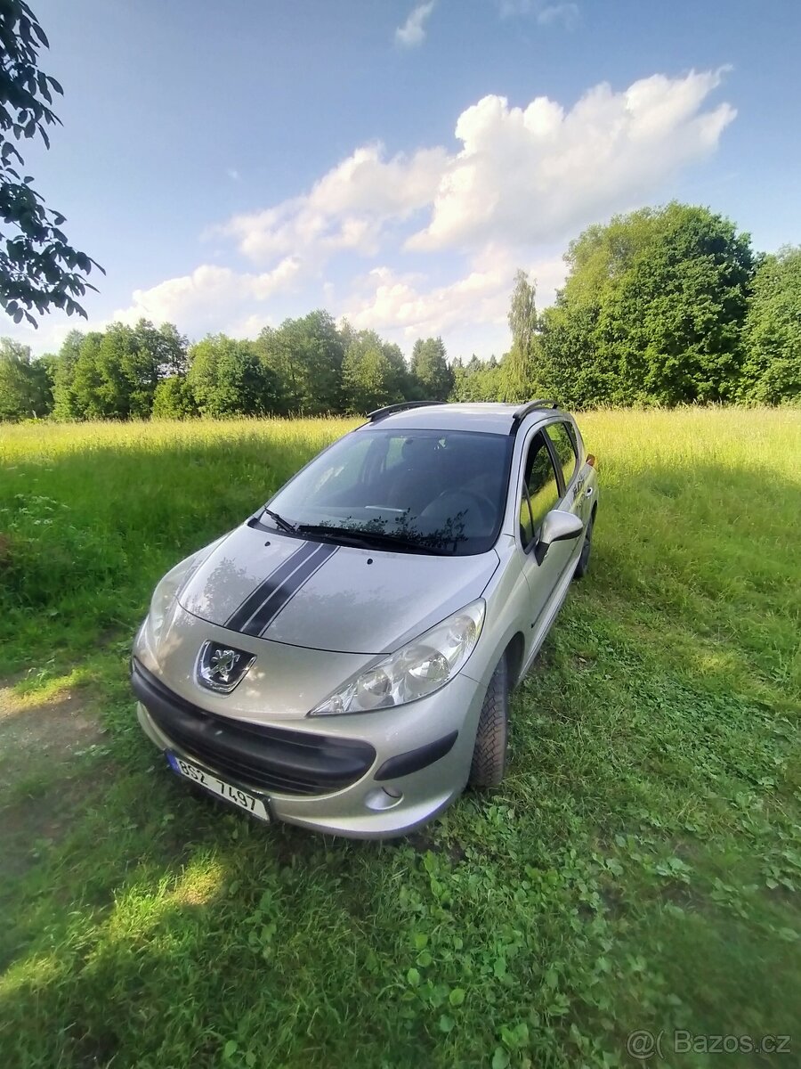 Peugeot 207 SW 1.4 Benzín