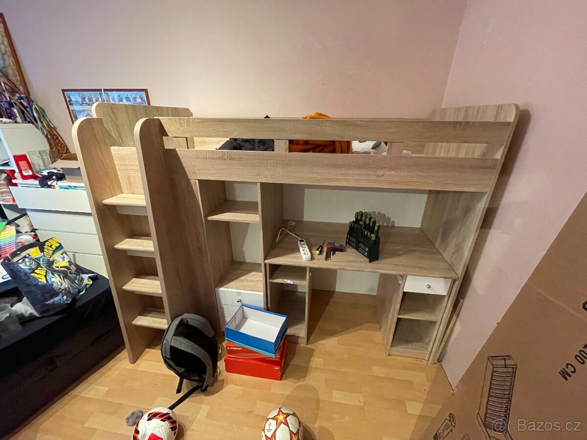 Dětská patrová postel