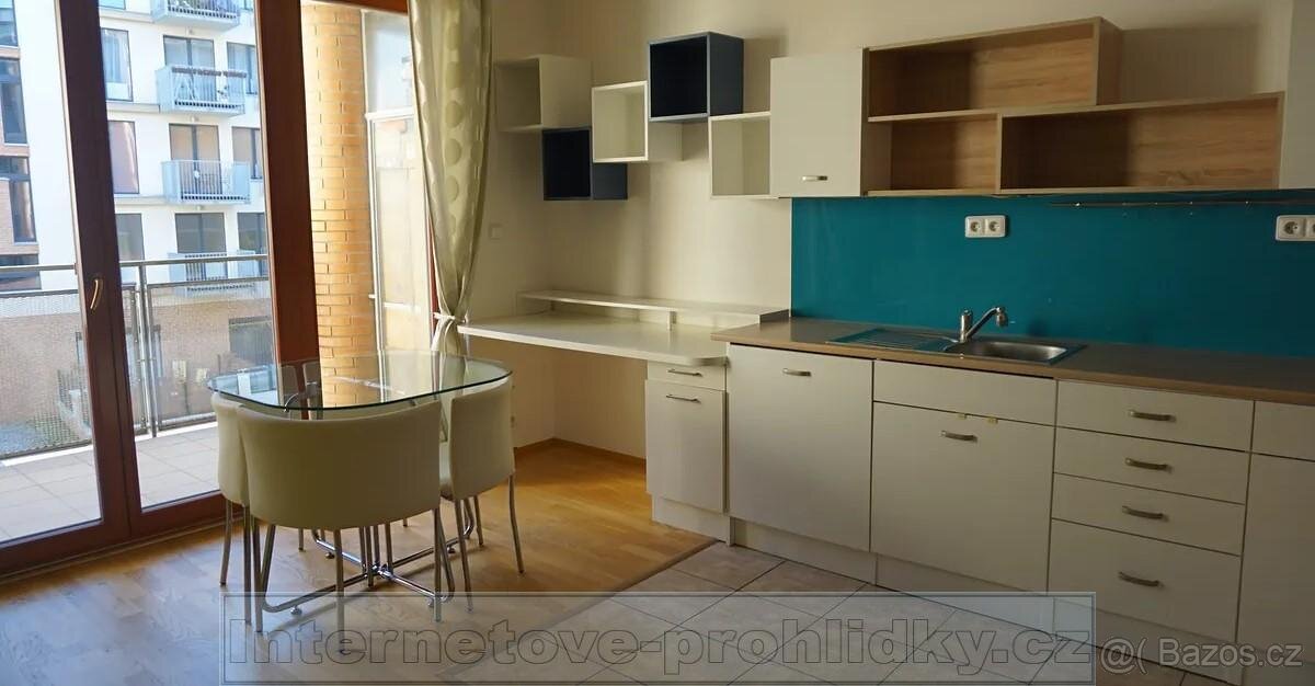 2+kk s balkónem P6 Dejvice, ul. Lindleyova FS00068Y