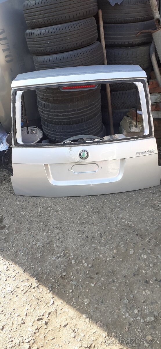 Škoda Roomster,víko kufru
