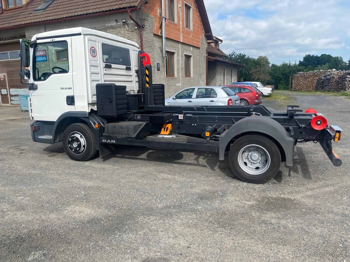 MAN TGL 8.180 Nový hakový nosič