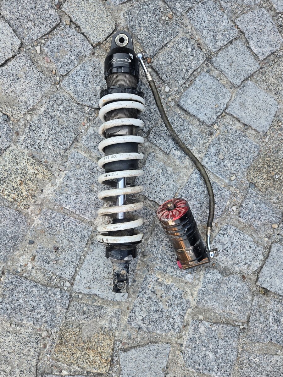 Zadní tlumič Husqvarna 125