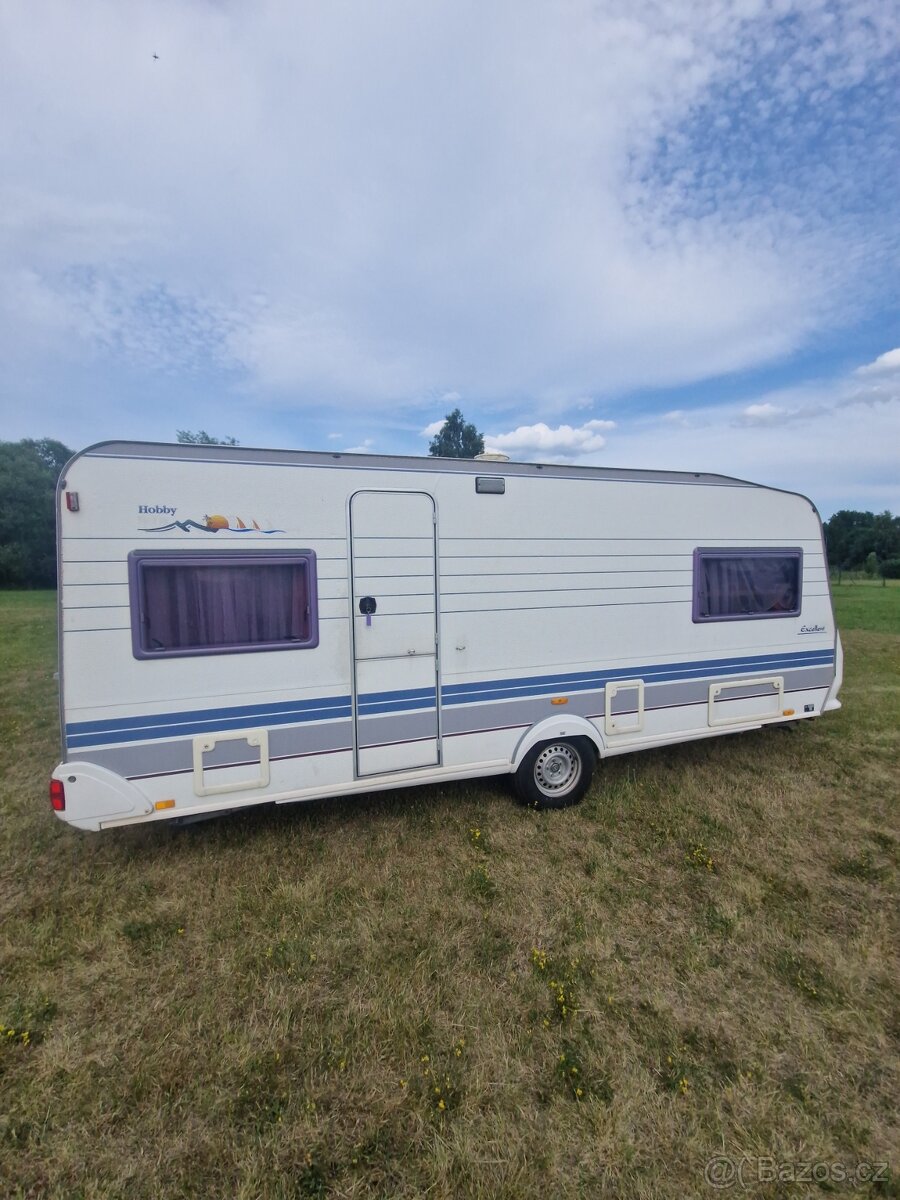 Hobby 12, předstan, 6 osob, boiler, 100km/h