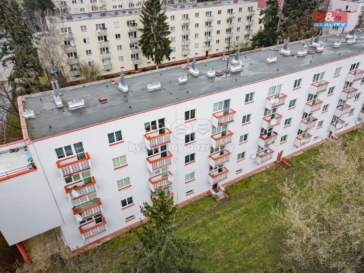 Pronájem bytu 2+1 v Hradci Králové, ul. Labská kotlina