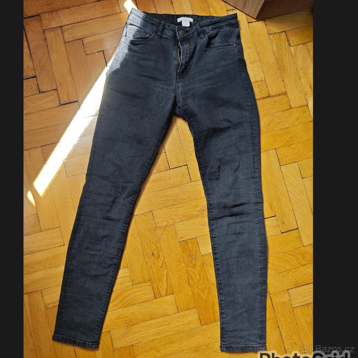 Černé džínové kalhoty