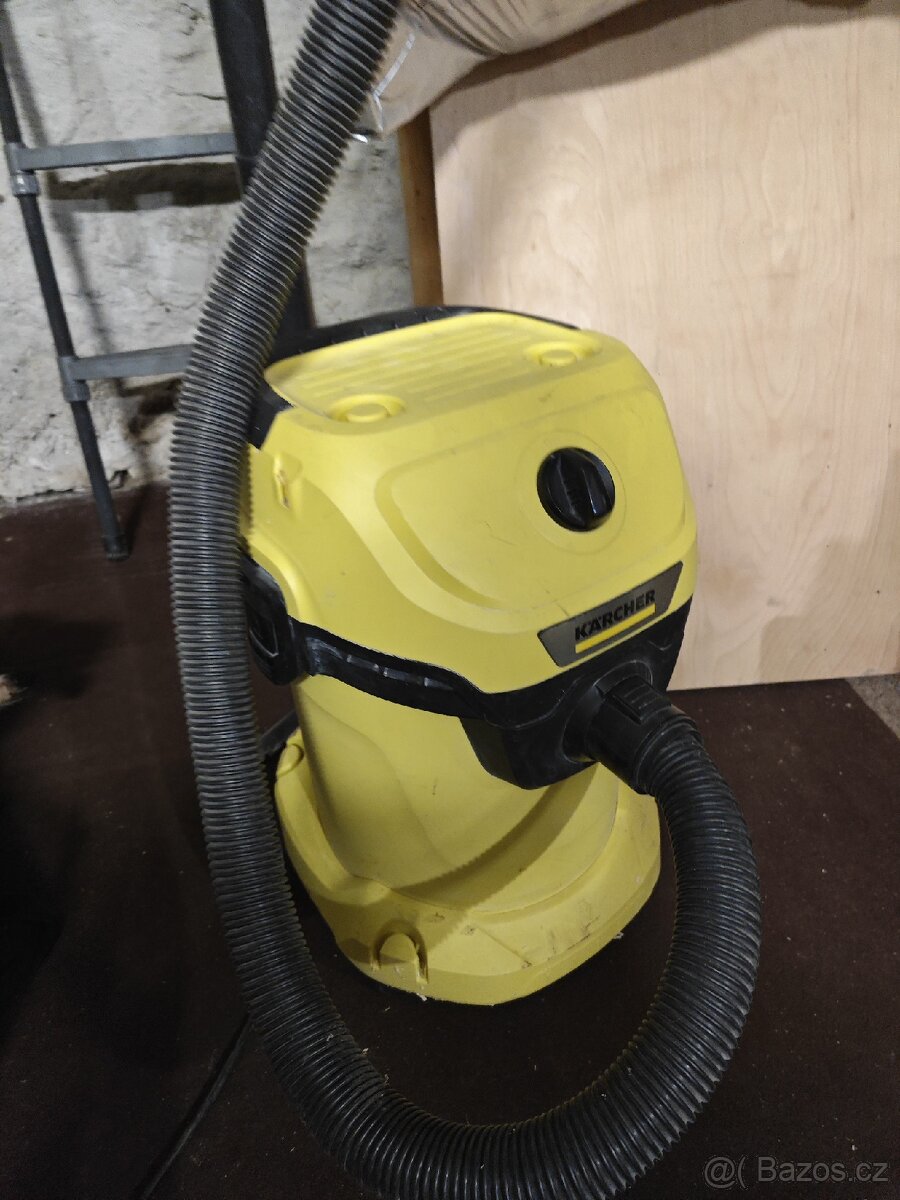 Karcher vysavač