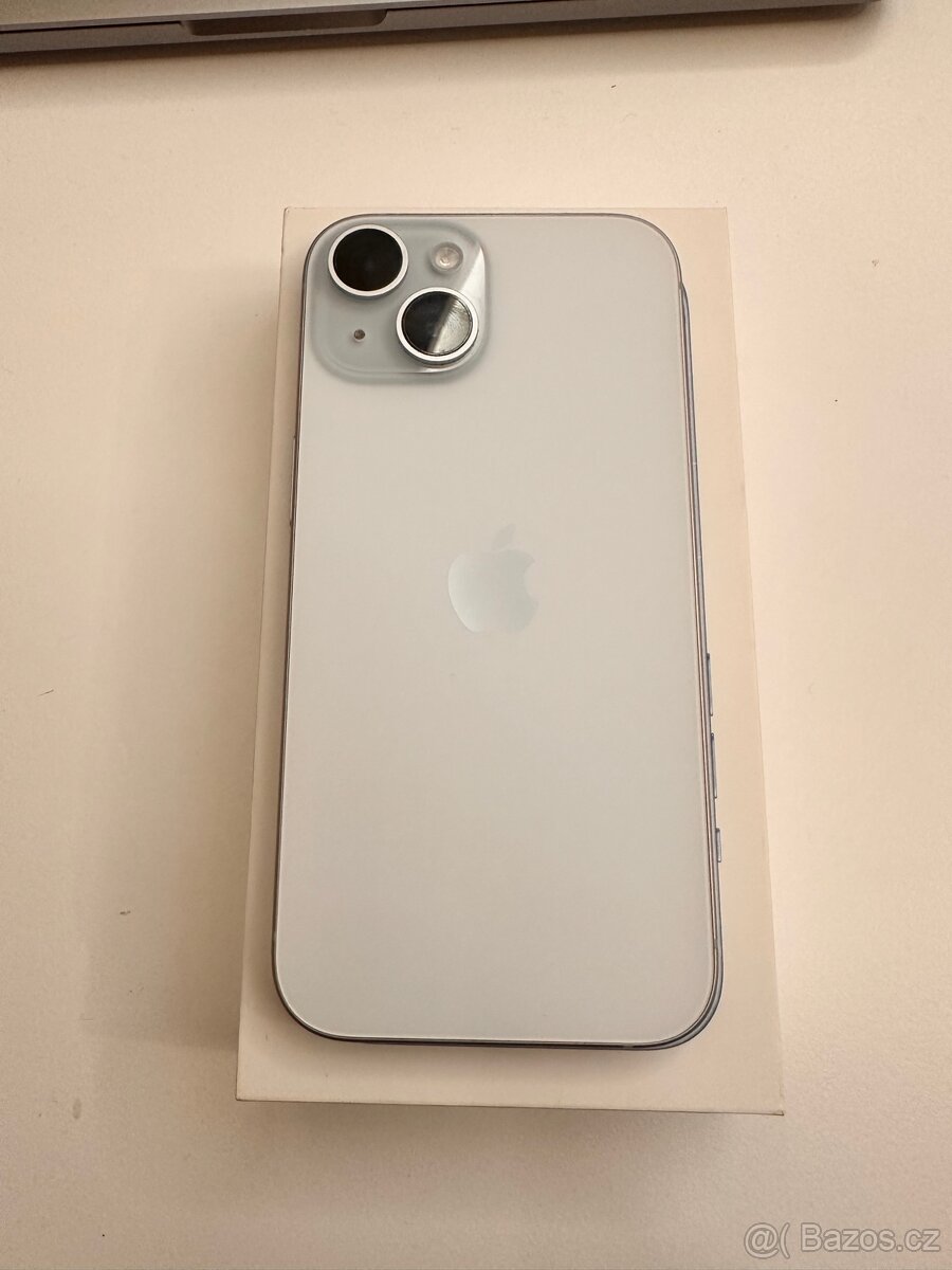 iPhone 15 128GB modrý, pěkný stav
