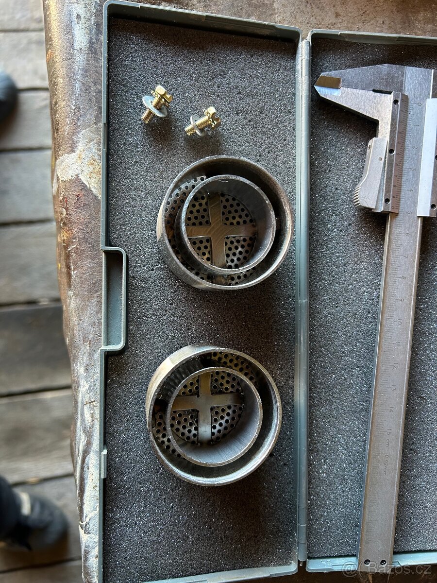 Univerzální tlumivky výfuku