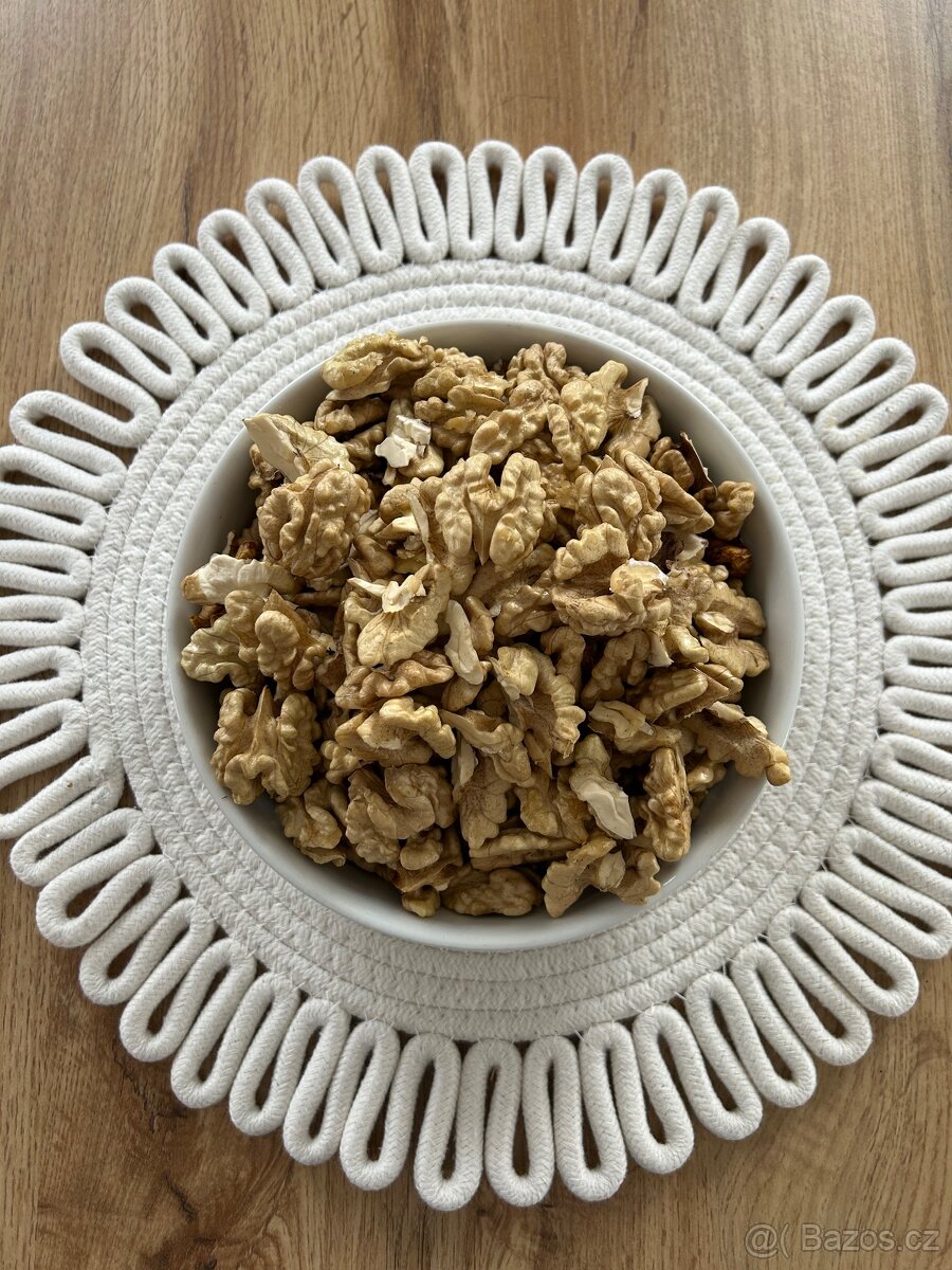 Prodej vlašských ořechů