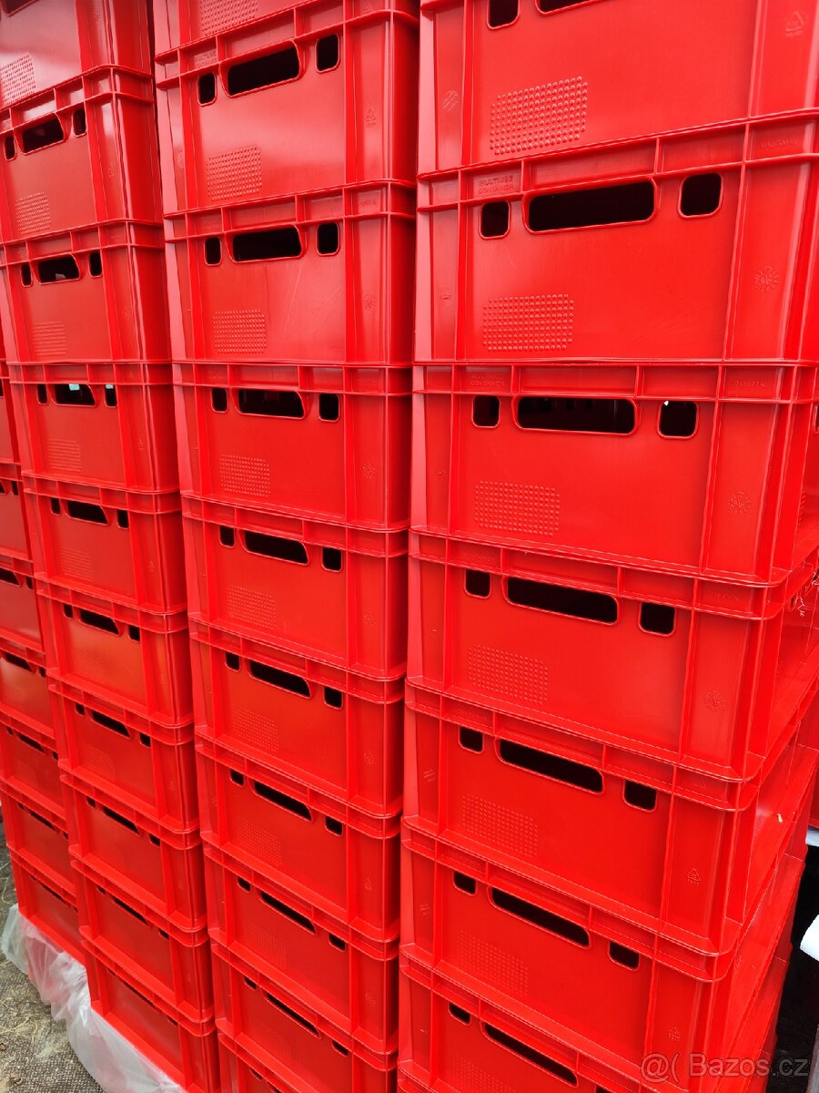 Plastové přepravky E2 masové řeznické