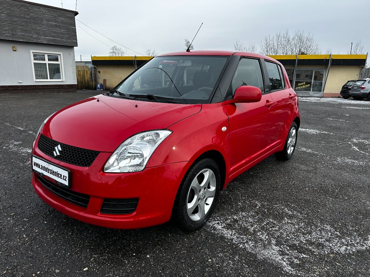 SUZUKI SWIFT 1,3i - KLIMA - NOVÁ STK - MÁLO KM-UDRŽOVANÝ VŮZ