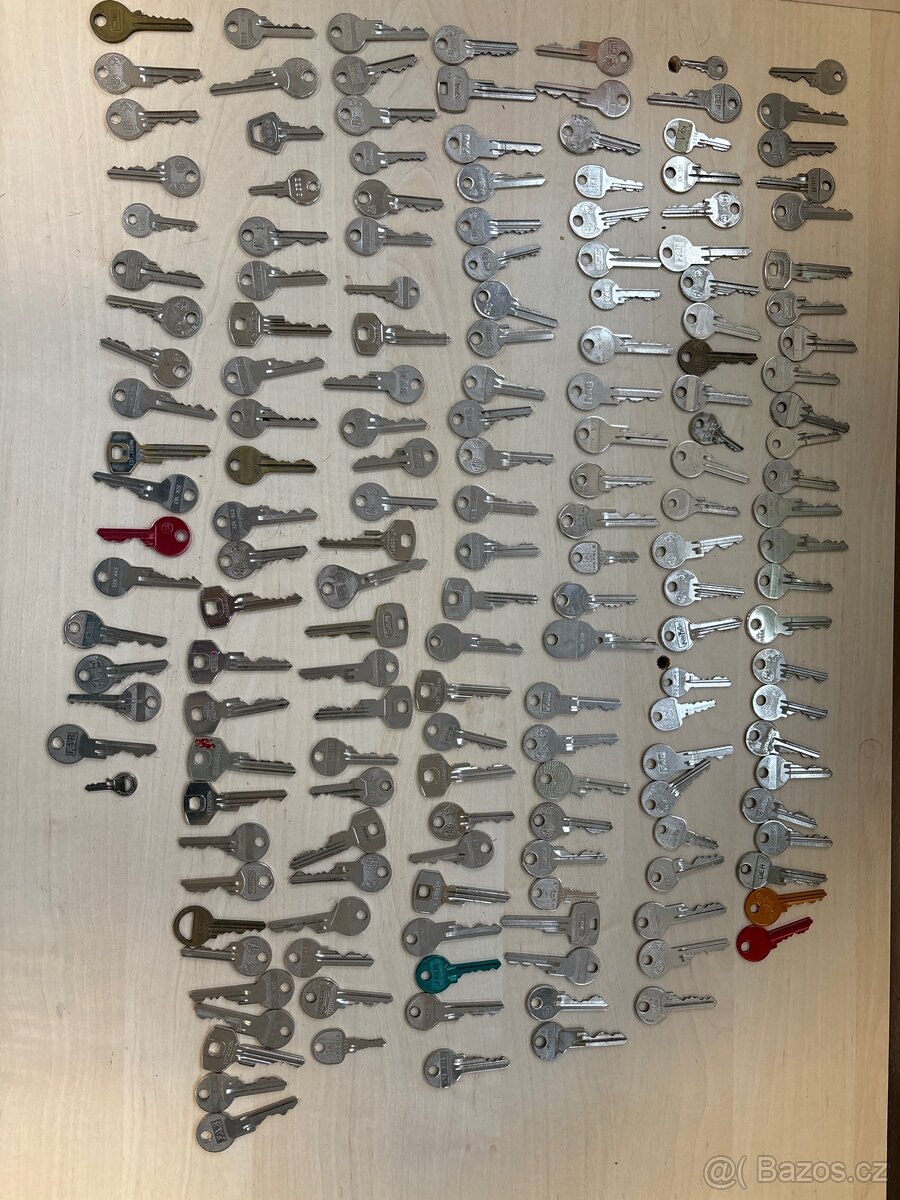 Klíče do zámku