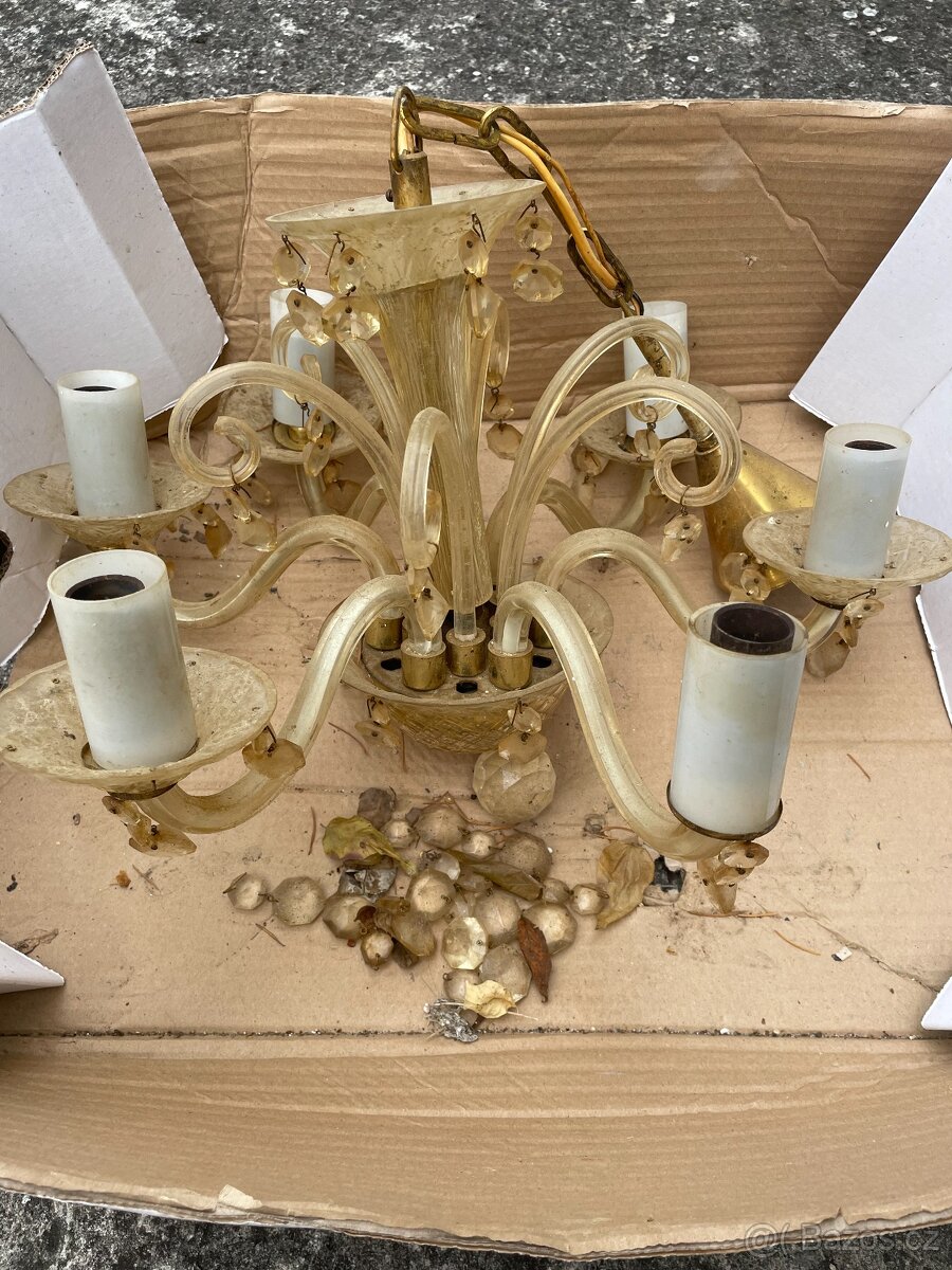 starý lustr - torzo