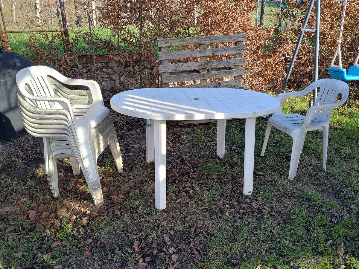 Daruji stůl a židle