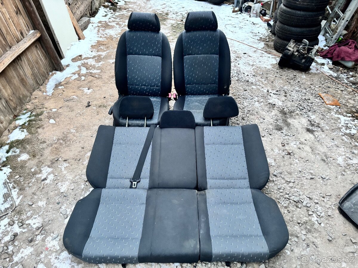 Škoda Octavia 1 sedačky