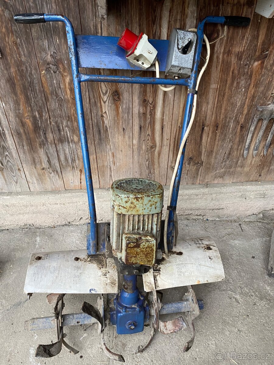 Rotavator domácí výroby.