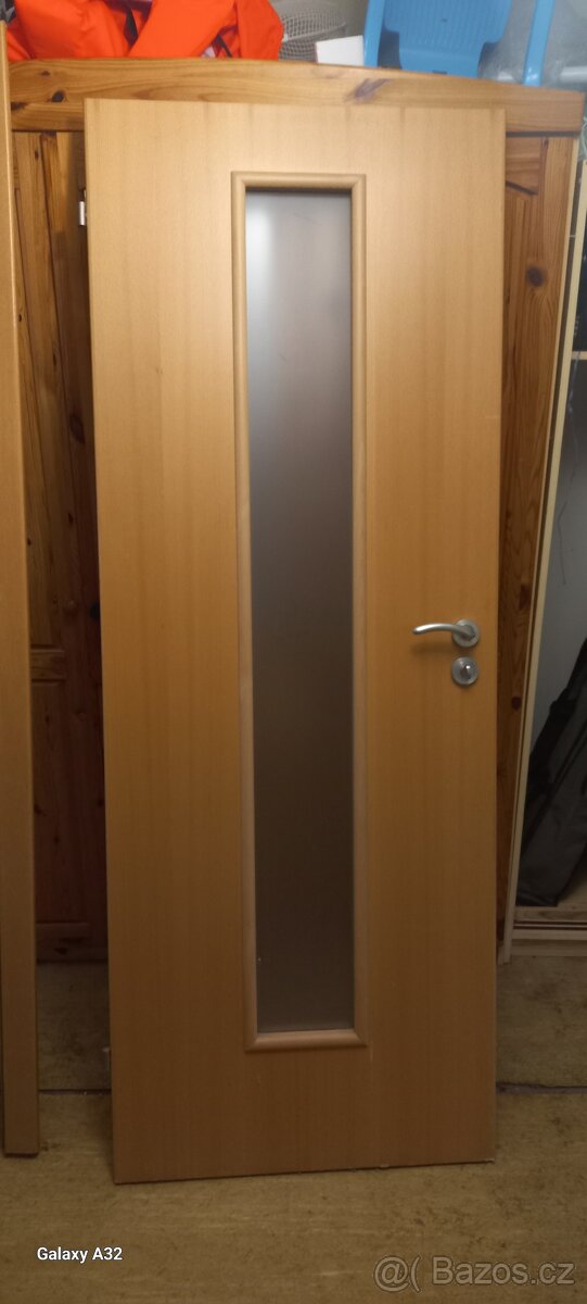 Dveře Sapeli 70 levé prosklené