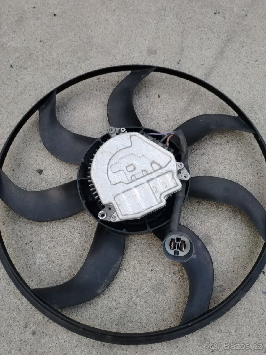 Opel Astra K ventilátor chladiče