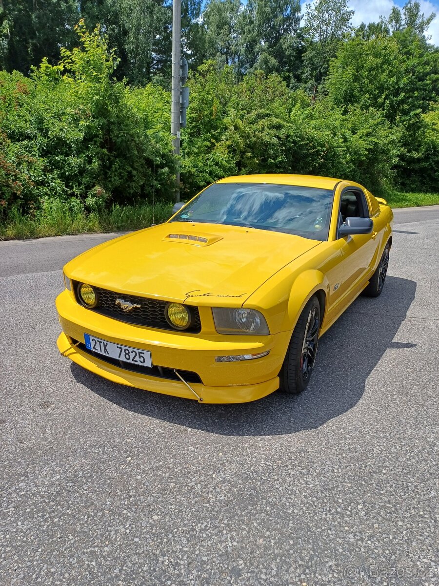 Ford Mustang 4,6gt v8