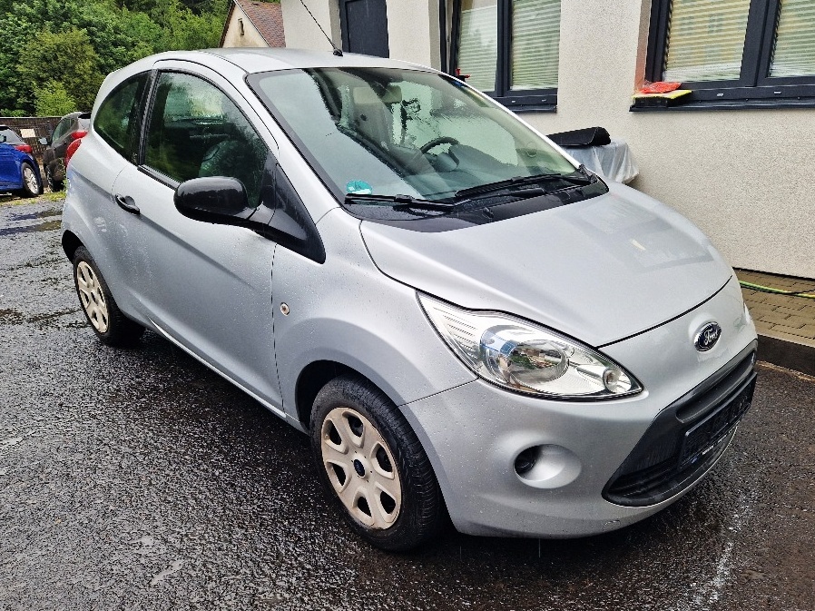 FORD KA, 1.2 (51 kW), r.v. 12/2013, 50 tis. km, vyhř. okno