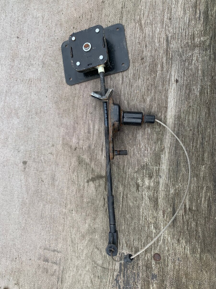 Naviják rezervy Ford