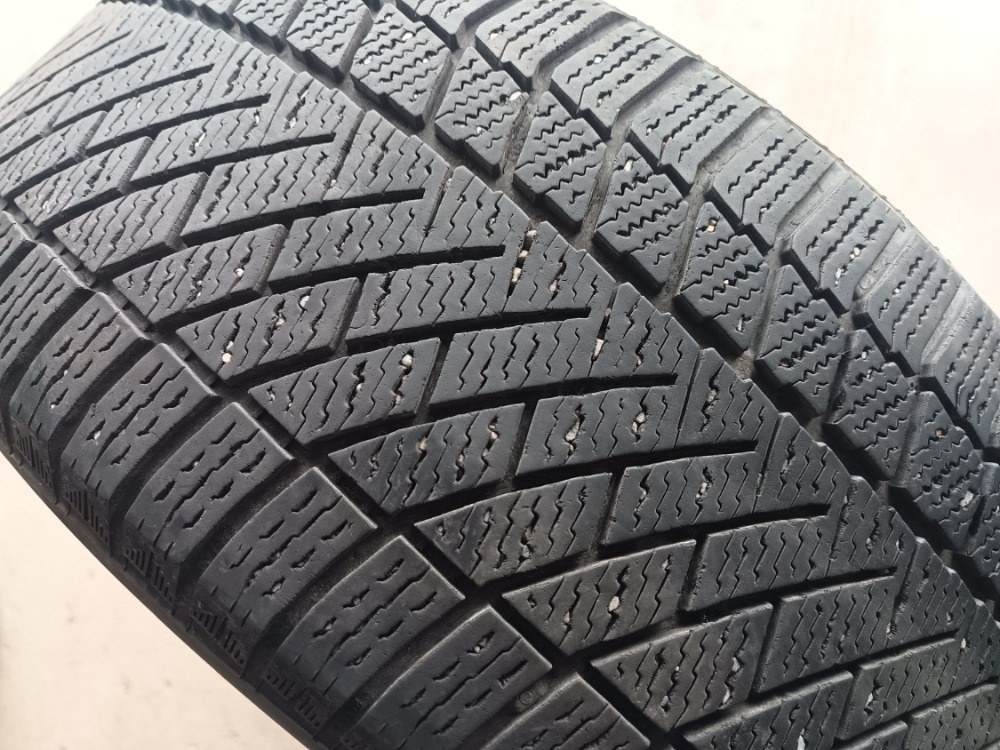 225/55 R17 CONTINENTAL (2315)