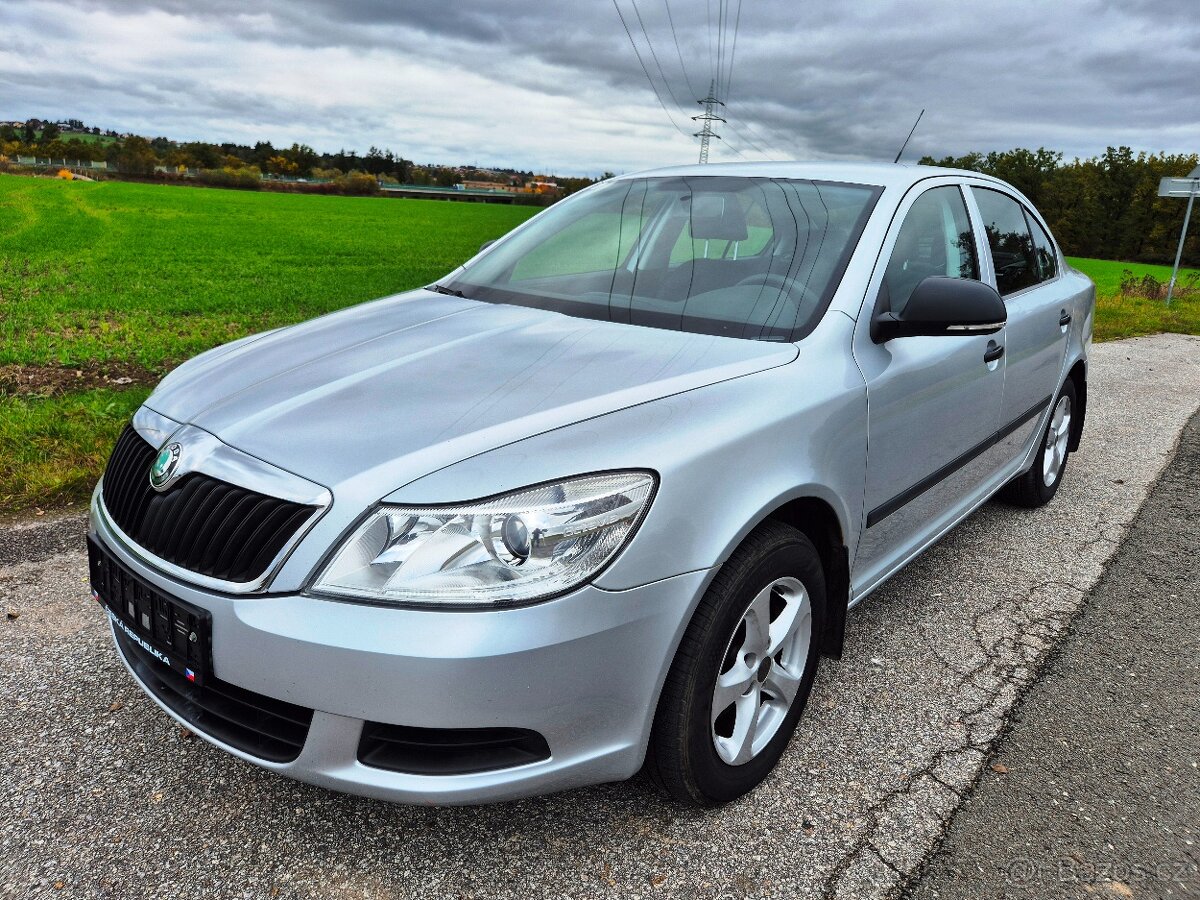 ŠKODA OCTAVIA 2 1.4i 16V 59kw 135tis.km pouze servis Škoda