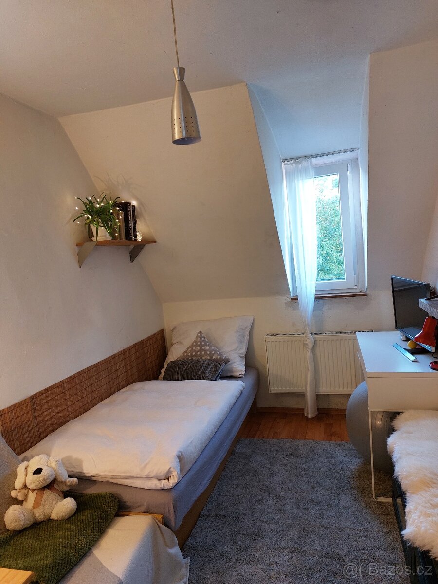 spolubydlení kousek od Prahy