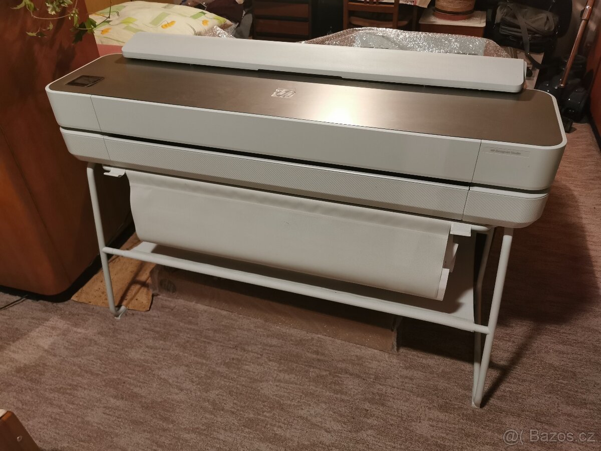 Plotr / velkoformátová tiskárna HP DesignJet Studio 36"