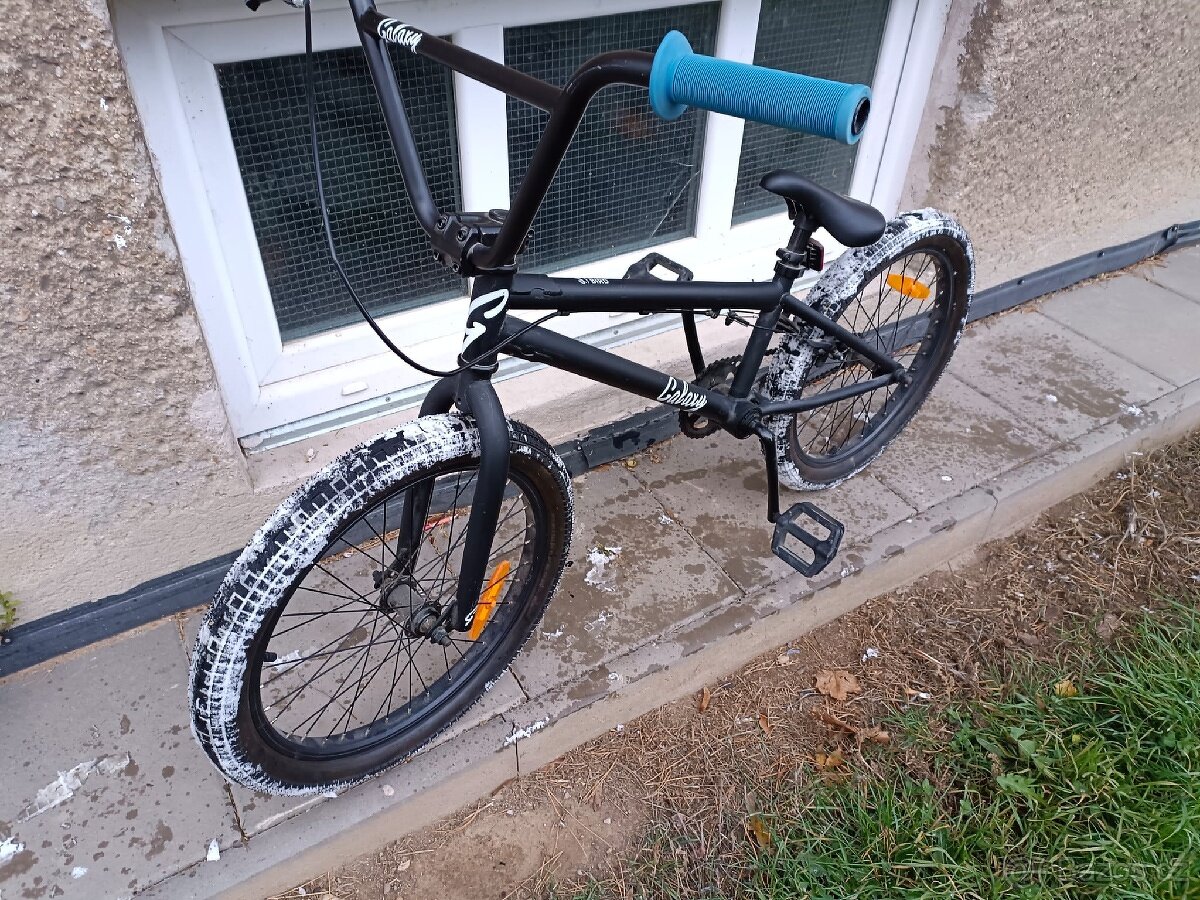 Kolo sportovní skakaci