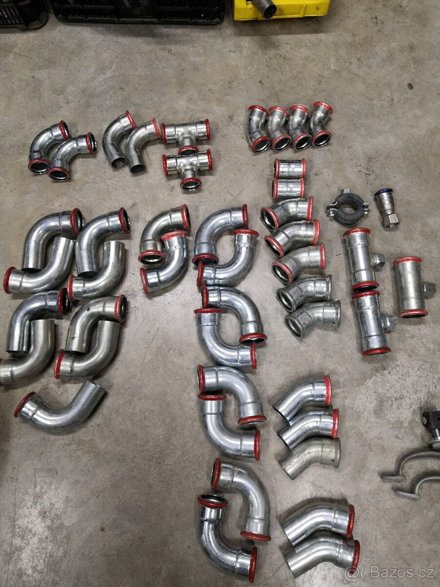 Spojovací technika, fitinky, popruhy, kolečka, nářadí,mix..