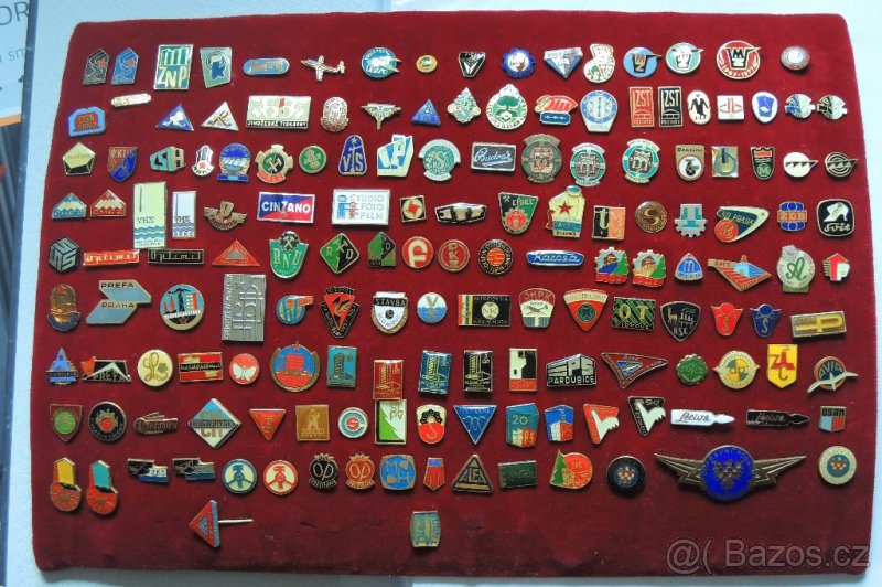Sbírka odznaků cca 900ks