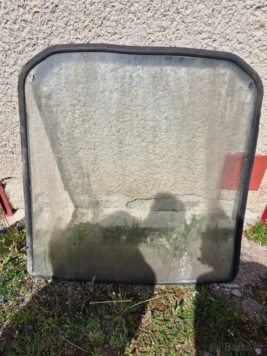 Čelní sklo LINDE H25