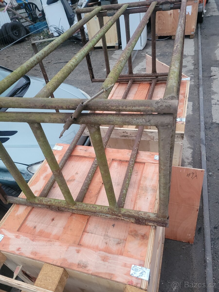 Klec na prase přepravní box na prase