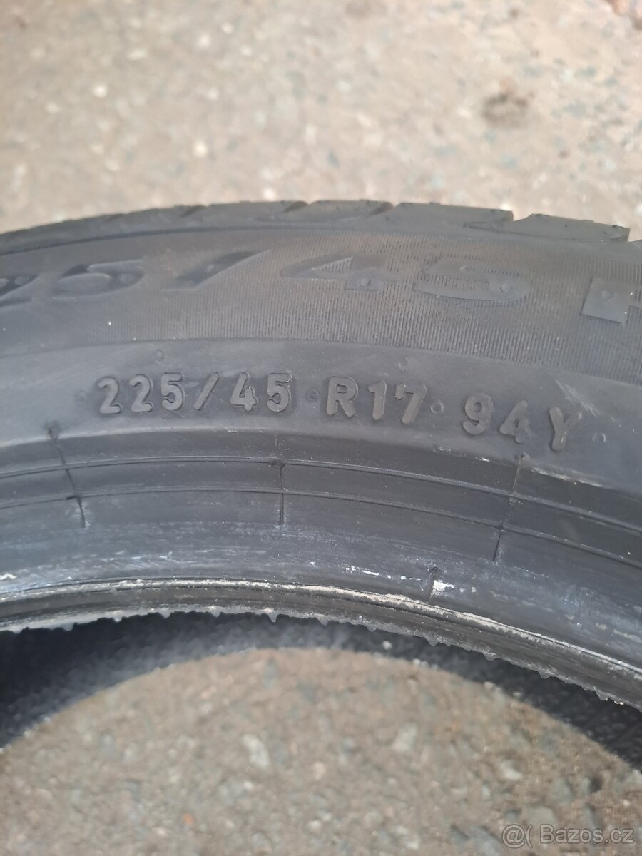 Pirelli powergy 225/45R17 XL