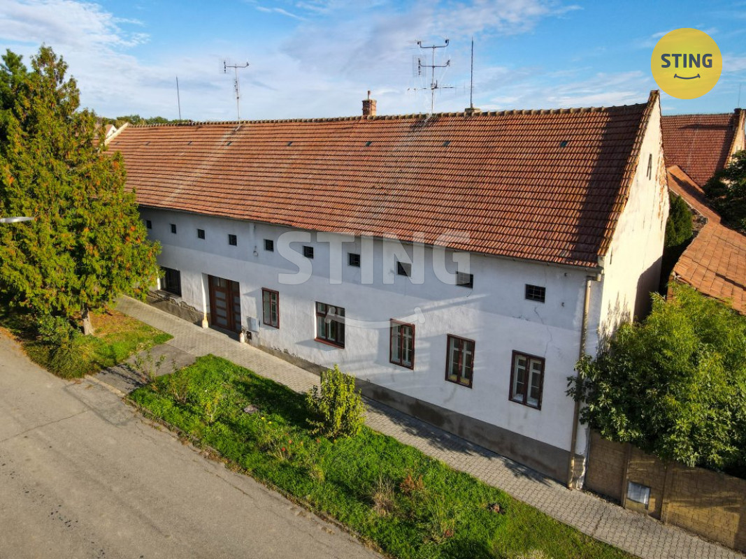 Dům a pozemky v Podivíně, 130946
