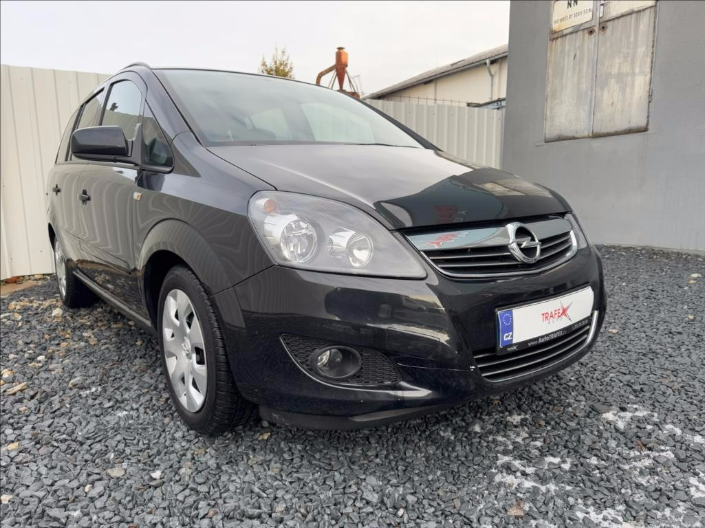 Opel Zafira 1,8 i,88kW,7míst,1.maj.původČR