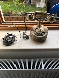 Stary telefon- funkční