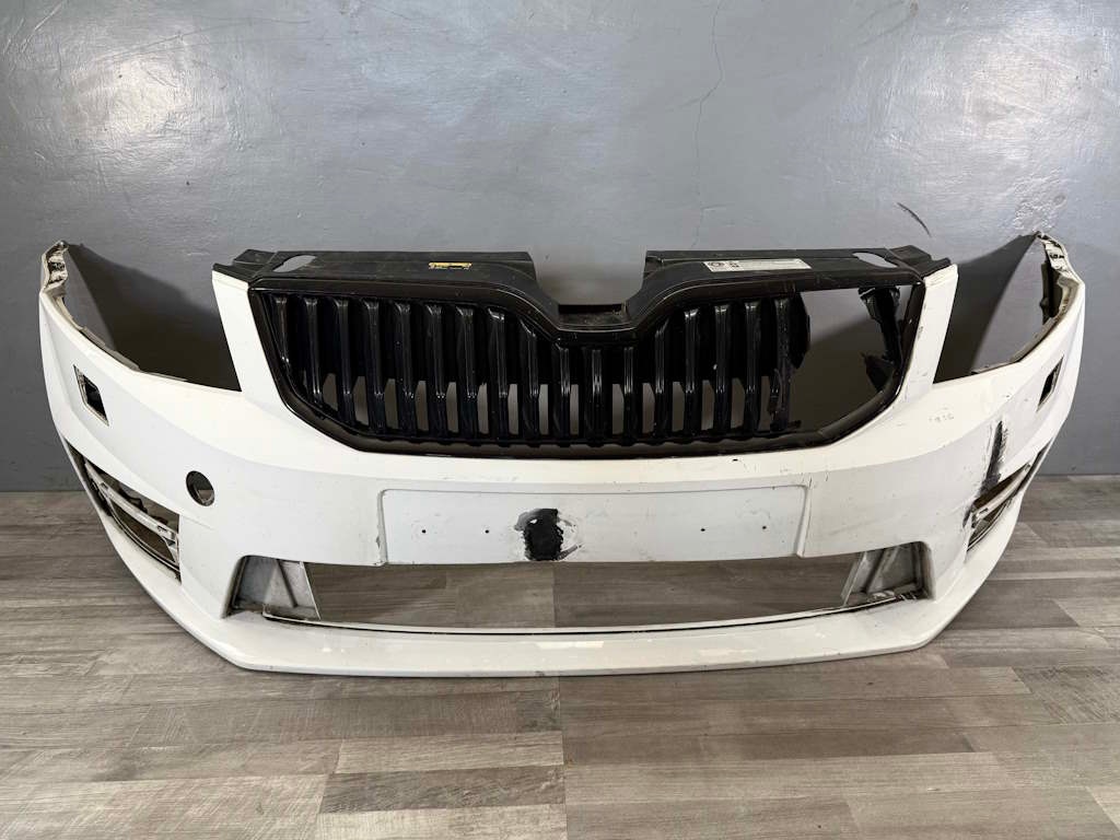 ŠKODA OCTAVIA 3 13-17 náraznik RS ostřik. + maska KO